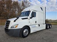 2021 Freightliner Cascadia 126