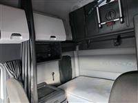 2021 Freightliner Cascadia 126