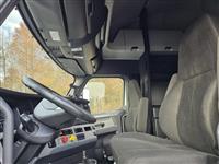 2021 Freightliner Cascadia 126