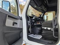 2021 Freightliner Cascadia 126