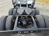 2021 Freightliner Cascadia 126