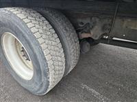 2005 Freightliner M2