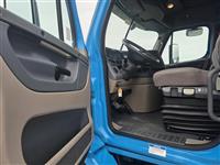 2014 Freightliner Cascadia 113