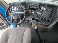 2014 Freightliner Cascadia 113