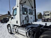 2018 Freightliner Cascadia 125