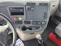 2018 Freightliner Cascadia 125