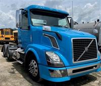 2013 Volvo VNL64T