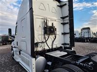 2020 Freightliner Cascadia 126