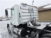 2016 Freightliner Columbia 120