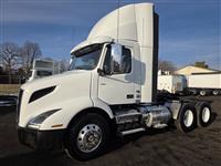 2021 Volvo VNR64T