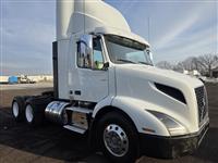 2021 Volvo VNR64T