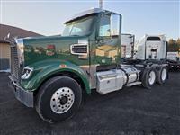2012 Freightliner Coronado 122 SD