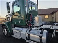 2012 Freightliner Coronado 122 SD