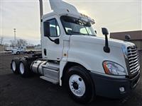 2011 Freightliner Cascadia 125