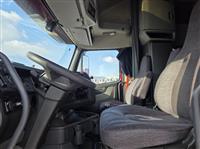 2019 Volvo VNL760