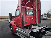 2017 Kenworth T880