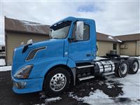 2013 Volvo VNL64T