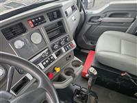 2015 Kenworth T880