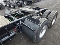 2021 Freightliner Cascadia 126