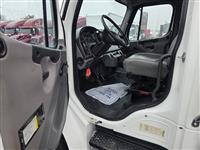 2013 Freightliner M2