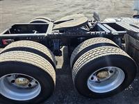 2020 Volvo VNL64T300