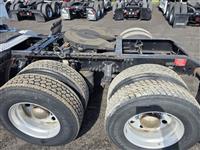 2020 Volvo VNL64T300