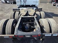 2020 Volvo VNL64T300