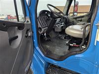 2007 Freightliner M2