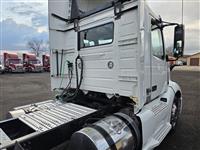 2020 Volvo VNL64T300