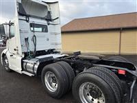 2020 Volvo VNL64T300