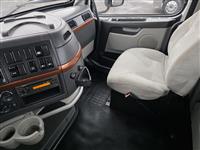 2011 Volvo VNL64T