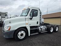 2013 Freightliner Cascadia 125