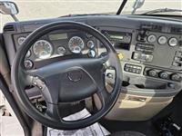 2015 Freightliner Cascadia 113