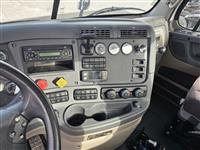 2015 Freightliner Cascadia 113