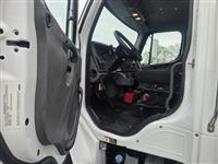 2018 Freightliner M2
