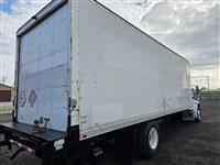 2018 Freightliner M2