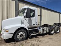 2013 Volvo VNM64T