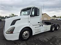 2016 Volvo VNL64T