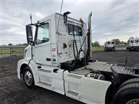 2016 Volvo VNL64T