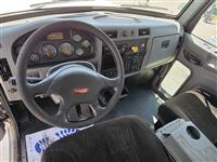 2016 Peterbilt 348