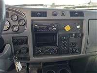 2016 Peterbilt 348