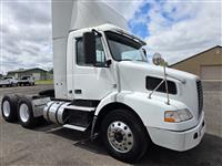 2008 Volvo VNM64T