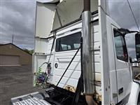 2008 Volvo VNM64T