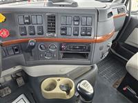 2008 Volvo VNM64T