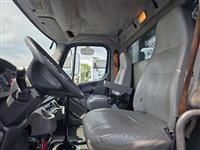 2008 Freightliner M2