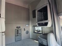 2019 Volvo VNL760