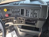 2019 Volvo VNL760