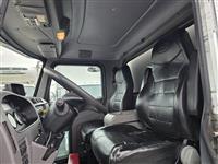 2020 Peterbilt 337