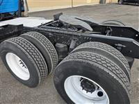 2013 Volvo VNL64T