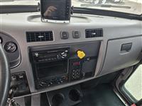 2019 Peterbilt 337
